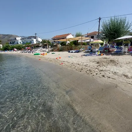 Ferienhaus Eirinis Órmos Prínou