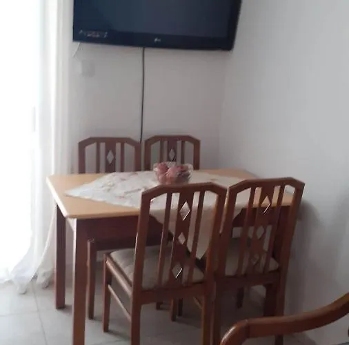 度假居 Eirinis Órmos Prínou