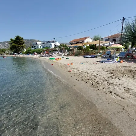 Eirinis Órmos Prínou